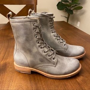NWT Frye Veronica Combat Boots